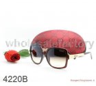 Gucci Normal Quality Sunglasses 813