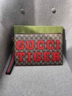 Gucci High Quality Handbags 477