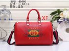 Gucci Normal Quality Handbags 712