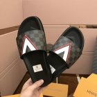 Louis Vuitton Men's Slippers 505