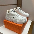 Louis Vuitton Men's shoes 286