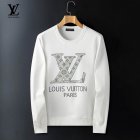 Louis Vuitton Men's Long Sleeve T-shirts 671