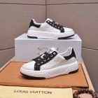 Louis Vuitton Men's shoes 301