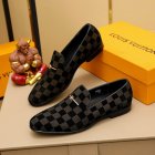 Louis Vuitton Men's shoes 1670