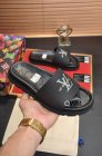 Louis Vuitton Men's Slippers 643