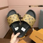 Louis Vuitton Men's Slippers 527