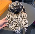 Louis Vuitton Scarves 220
