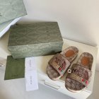 Gucci Men's Slippers 520