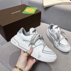 Louis Vuitton Men's shoes 889