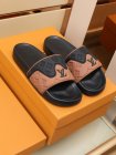 Louis Vuitton Men's Slippers 600