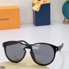 Louis Vuitton High Quality Sunglasses 4842