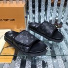 Louis Vuitton Men's Slippers 304