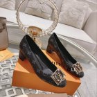 Louis Vuitton Women's Shoes 1200