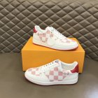 Louis Vuitton Men's shoes 111