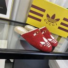 Gucci Women's Slippers 486