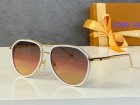Louis Vuitton High Quality Sunglasses 5202