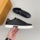 Louis Vuitton Men's shoes 425