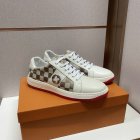 Louis Vuitton Men's shoes 280
