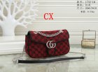 Gucci Normal Quality Handbags 262