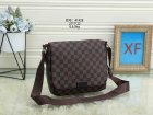 Louis Vuitton Normal Quality Handbags 437