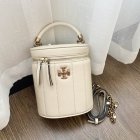 Tory Burch High Quality Handbags 473