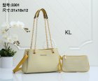 MICHAEL KORS Normal Quality Handbags 132