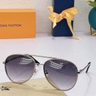 Louis Vuitton High Quality Sunglasses 4680