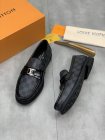 Louis Vuitton Men's shoes 1560