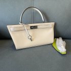 Tory Burch High Quality Handbags 436