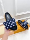 Louis Vuitton Men's Slippers 540