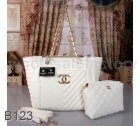 Chanel Normal Quality Handbags 236