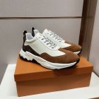 Louis Vuitton Men's shoes 289