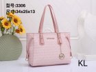 MICHAEL KORS Normal Quality Handbags 112