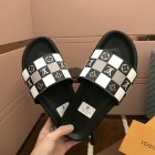 Louis Vuitton Men's Slippers 522