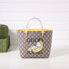 Gucci High Quality Handbags 952