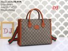 Gucci Normal Quality Handbags 284