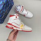 Louis Vuitton Men's shoes 972