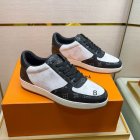 Louis Vuitton Men's shoes 2804